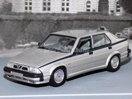 Alfa-Romeo 75 3.0 V-6 America 1987  cinza