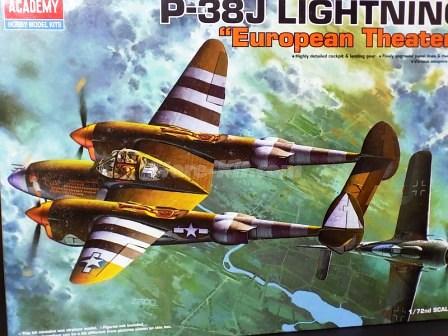 Avião P-38 J Lightning