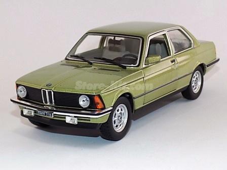 BMW 318 I E-21 1981 verde