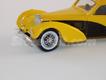 Bugatti 57 S Atlantic de 1939 amarelo/castanho
