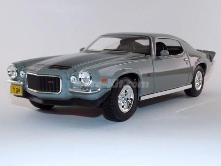 Chevrolet Camaro 1971 cinza 