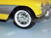 Chevrolet Corvette 1957 amarelo
