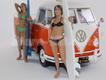 Diorama VolksWagen T-1 Pick-Up + Girls Surfers 