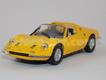 Ferrari Dino 240 GTS amarelo
