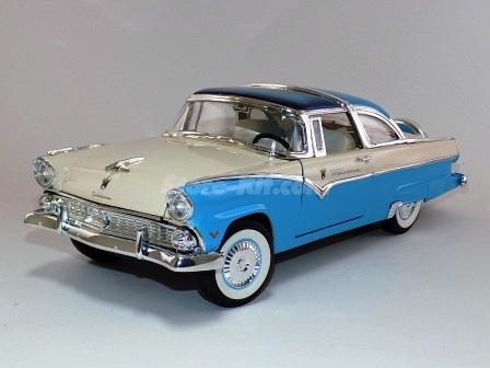Ford Crow Victoria creme/azul 1955