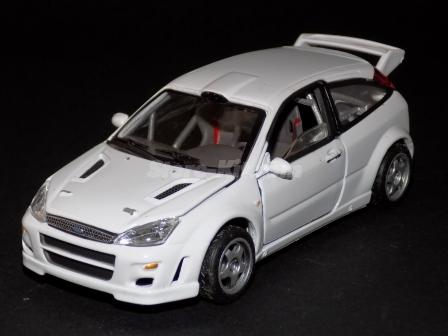 Ford Focus Sport rancing branco