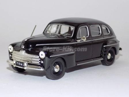 Ford Fordor sedan de 1947 preto