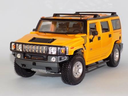 Hummer H-2 amarelo