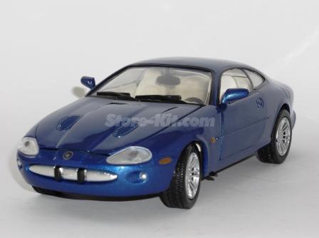 Jaguar XKR azul