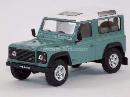 Land Rover Defender verde curto