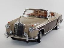 Mercedes-Benz 220 S cabrio Creme/castanho