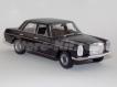 Mercedes-Benz 220D Preto