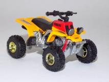 Moto 4 Yamaha Banshee amarela