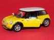 New Mini-Cooper amarelo/branco