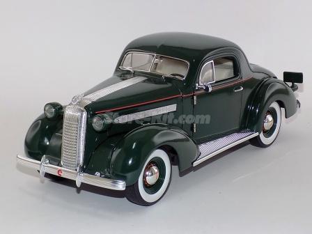 Pontiac Deluxe 1936 verde