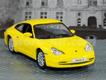 Porsche 911 Carrera 4 coupé 2001 amarelo