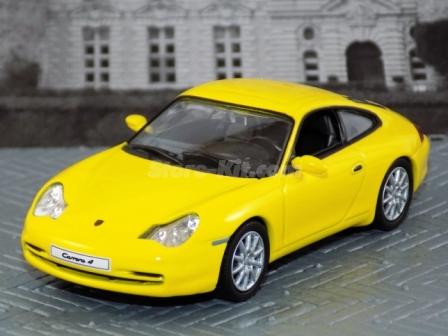 Porsche 911 Carrera 4 coupé 2001 amarelo