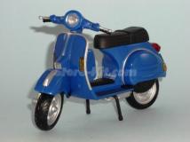 Scooter Vespa azul