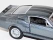Shelby GT-500 1967 cinza-riscas pretas