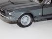 Shelby GT-500 1967 cinza-riscas pretas