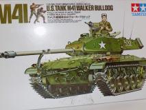 Tanque M-41 Walker Bulldog + figuras infantaria USA
