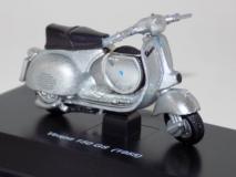 Vespa 150 5 1955 cinza