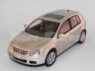 Volkswagen Golf V 4 portas cinza