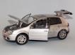 Volkswagen Golf V 4 portas cinza