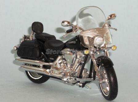 Yamaha Road Star Silverado Choper preta